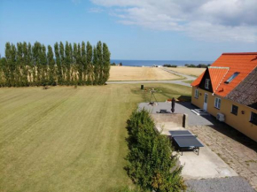 Solhjem Bornholm - sea view - big garden, Gudhjem